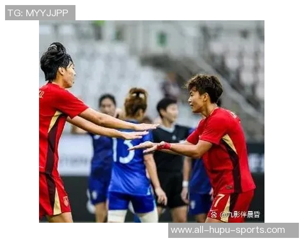 东亚杯激战再起:姚伟传射邵子钦破门中国女足2-2绝平韩国迎战怒火 东亚杯激战再起:姚伟传射邵子钦破门中国女足2-2绝平韩国迎战怒火