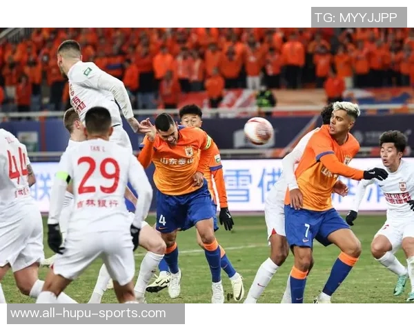 中超半场焦点：里切利头球制胜，青岛西海岸1-0长春亚泰