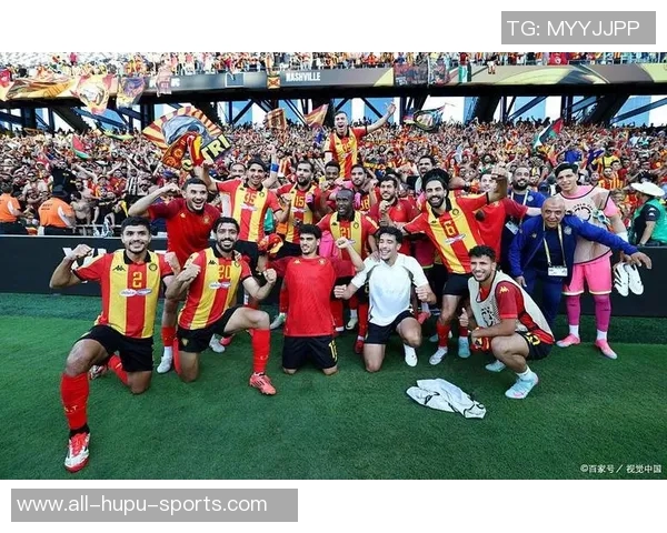 俄罗斯计划举办“2026世界杯平行赛”:中国男足练兵“救命稻草” 俄罗斯计划举办“2026世界杯平行赛”:中国男足练兵“救命稻草”